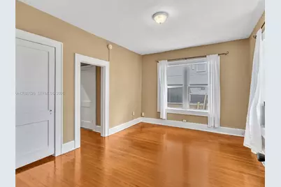 124 Mendoza Ave #6, Coral Gables, FL 33134 - Photo 3
