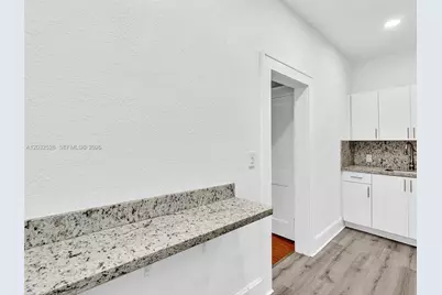 124 Mendoza Ave #6, Coral Gables, FL 33134 - Photo 13
