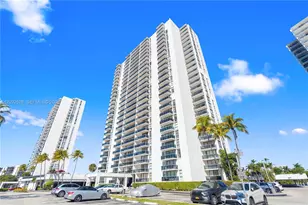 3675 N Country Club Dr, Aventura, FL 33180 - Photo 5