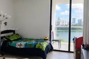 3675 N Country Club Dr, Aventura, FL 33180 - Photo 25