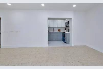 424 W 13th St, Hialeah, FL 33010 - Photo 17