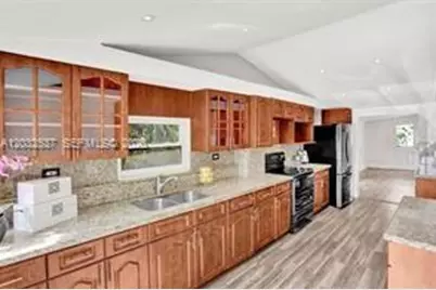 2199 NE 182nd St #1, North Miami Beach, FL 33162 - Photo 37