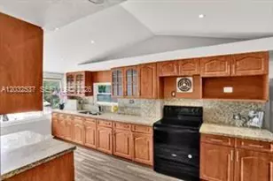 2199 NE 182nd St, North Miami Beach, FL 33162 - Photo 33