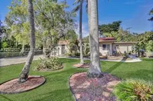 2199 NE 182nd St, North Miami Beach, FL 33162 - Photo 3