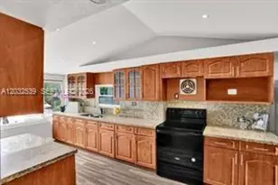 2199 NE 182nd St, North Miami Beach, FL 33162 - Photo 33