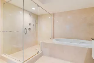 17201 Collins Ave, Sunny Isles Beach, FL 33160 - Photo 13