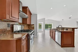 8224 SW 178th Terrace, Palmetto Bay, FL 33157 - Photo 13