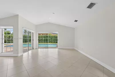 8224 SW 178th Ter, Palmetto Bay, FL 33157 - Photo 17