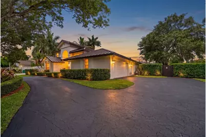 8224 SW 178th Ter, Palmetto Bay, FL 33157 - Photo 1
