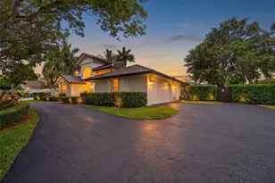 8224 SW 178th Terrace, Palmetto Bay, FL 33157 - Photo 1