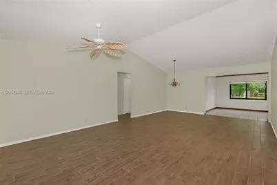 7905 Cloverfield Cir, Boca Raton, FL 33433 - Photo 3