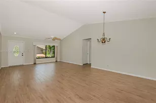 7905 Cloverfield Cir, Boca Raton, FL 33433 - Photo 7