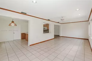 7905 Cloverfield Cir, Boca Raton, FL 33433 - Photo 17