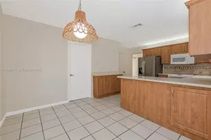 7905 Cloverfield Cir, Boca Raton, FL 33433 - Photo 13
