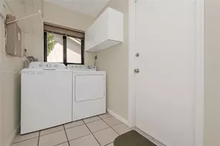 7905 Cloverfield Cir, Boca Raton, FL 33433 - Photo 33