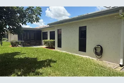 7905 Cloverfield Cir, Boca Raton, FL 33433 - Photo 23