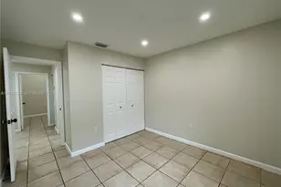 1511 San Remo Cir, Homestead, FL 33035 - Photo 11