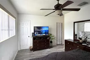 1245 NE 203rd St, Miami, FL 33179 - Photo 13