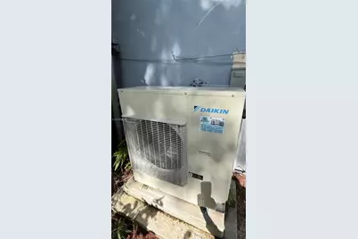 1245 NE 203rd St, Miami, FL 33179 - Photo 37