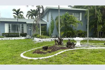 1245 NE 203rd St, Miami, FL 33179 - Photo 1