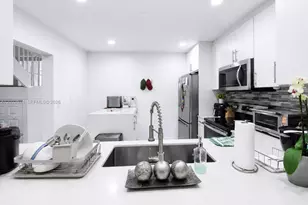1127 SW 134th Pl, Miami, FL 33184 - Photo 3