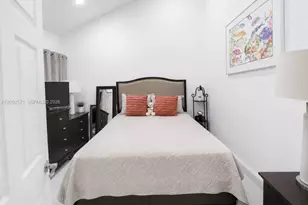 1127 SW 134th Pl, Miami, FL 33184 - Photo 15