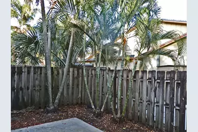 8680 Crater Ter, West Palm Beach, FL 33403 - Photo 7