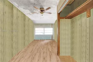 555 NW 46th St, Miami, FL 33127 - Photo 25