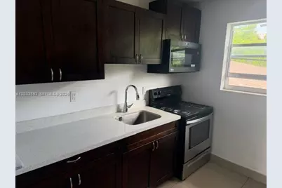 1045 SW 4th St #5, Miami, FL 33130 - Photo 1