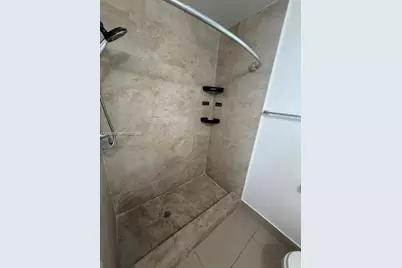1045 SW 4th St #5, Miami, FL 33130 - Photo 5