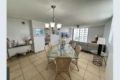 2625 Collins Ave #1801, Miami Beach, FL 33140 - Photo 1