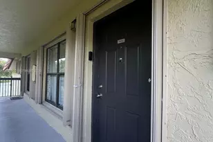 10050 NW 6th St, Pembroke Pines, FL 33024 - Photo 3