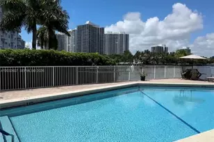3161 S Ocean Dr, Hallandale Beach, FL 33009 - Photo 21