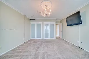 5401 Collins Ave, Miami Beach, FL 33140 - Photo 17