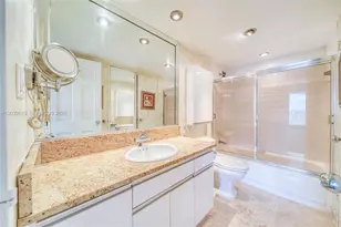 5401 Collins Ave, Miami Beach, FL 33140 - Photo 23