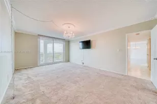 5401 Collins Ave, Miami Beach, FL 33140 - Photo 19