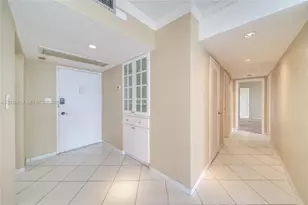 5401 Collins Ave, Miami Beach, FL 33140 - Photo 9