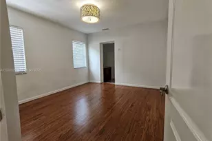 470 SW 25th Rd, Miami, FL 33129 - Photo 17
