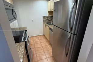 10641 SW 108th Ave, Miami, FL 33176 - Photo 5