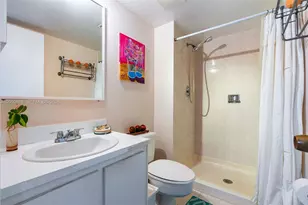 780 NE 69th St, Miami, FL 33138 - Photo 17