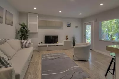 659 Meridian Ave #10, Miami Beach, FL 33139 - Photo 5