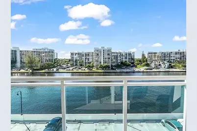 3000 S Ocean Dr #420, Hollywood, FL 33019 - Photo 1