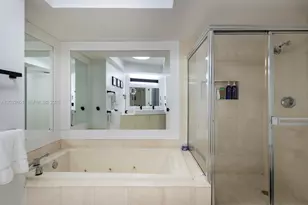 1000 W Island Blvd, Aventura, FL 33160 - Photo 19