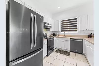 15780 SW 141st St, Miami, FL 33196 - Photo 5