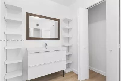 3701 N Country Club Dr #404, Aventura, FL 33180 - Photo 3