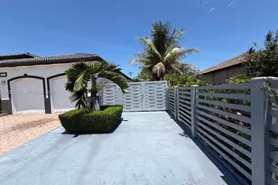 18405 SW 132nd Ave, Miami, FL 33177 - Photo 15