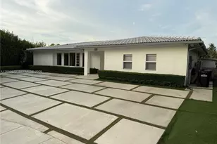 13305 Biscayne Island Terrace, North Miami, FL 33181 - Photo 1