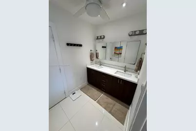 13305 Biscayne Island Ter, North Miami, FL 33181 - Photo 27