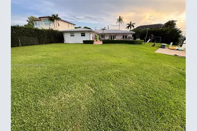 13305 Biscayne Island Ter, North Miami, FL 33181 - Photo 43