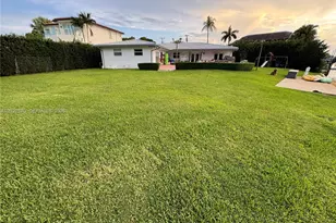 13305 Biscayne Island Terrace, North Miami, FL 33181 - Photo 43